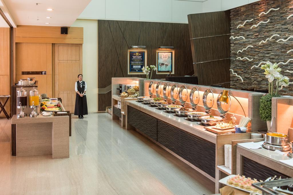 Taipung Suites Tainan Extérieur photo