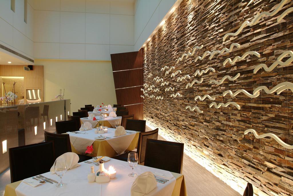 Taipung Suites Tainan Extérieur photo