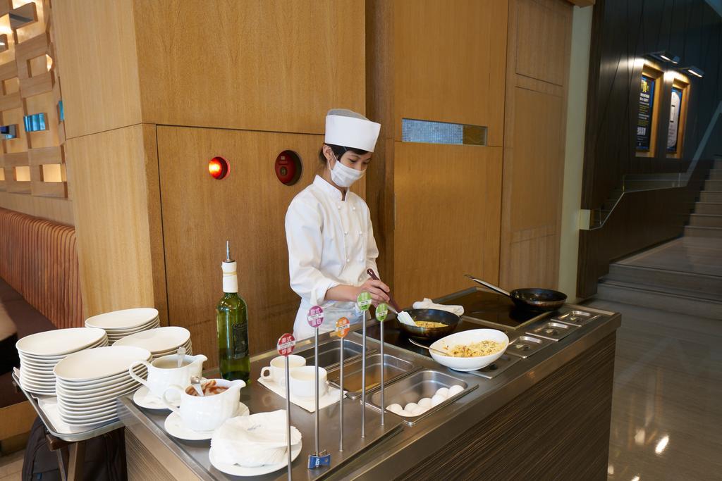 Taipung Suites Tainan Extérieur photo